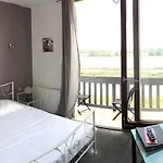 雷莱杜拉克酒店