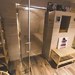 雷莱杜拉克酒店