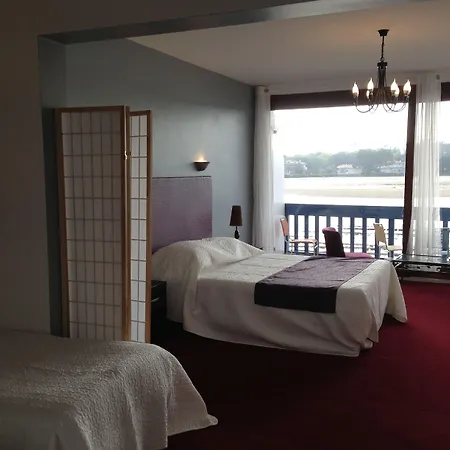 Le Relais Du Hotel 3*