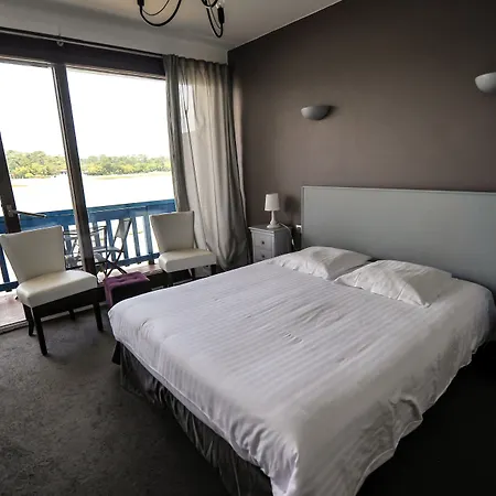 Le Relais Du Hotel 3*
