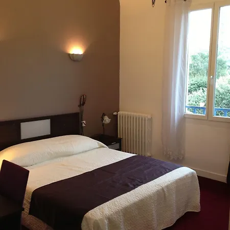 Hotell Le Relais Du 3*