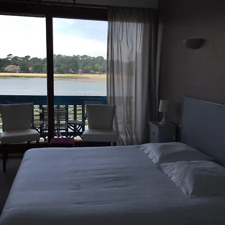 Le Relais Du Hotel 3*