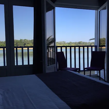 Hotell Le Relais Du 3*