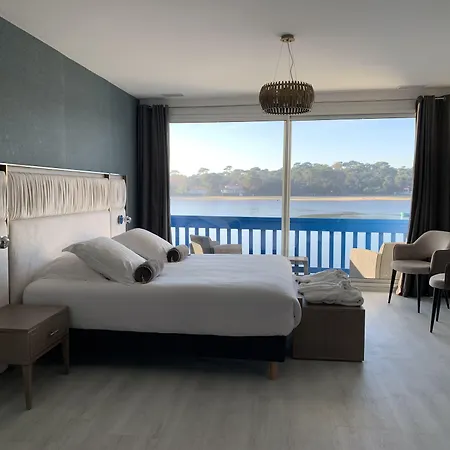 Le Relais Du Hotel 3*