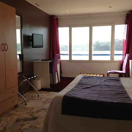 Hotel Le Relais Du 3*